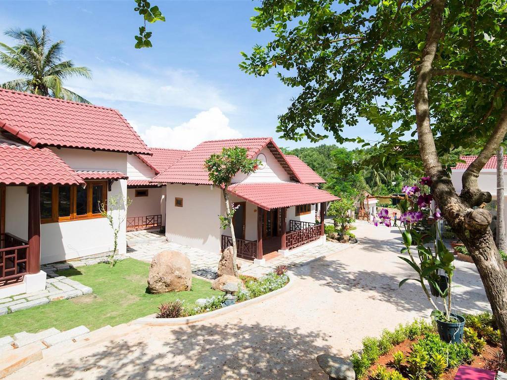 Hong Bin Bungalow Дуонг-Донг Экстерьер фото